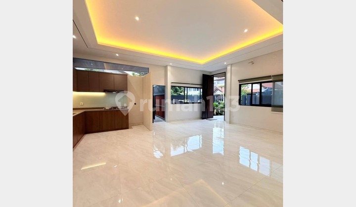 2-Storey Luxury House, Modern Minimalist in Manyar Surabaya 2