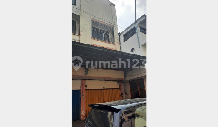 Ruko Kompleks Pertokoan Bestland, Strategis di Surabaya