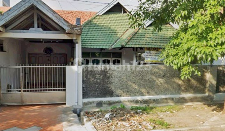 Rumah Mewah, Cocok Untuk Cafe, Lokasi Strategis di Anjasmoro, SBY