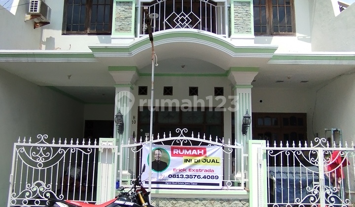 Rumah Mewah 2 Lantai Daerah Wiyung Surabaya Rumah Mewah 2 Lantai Daerah Wiyung Surabaya