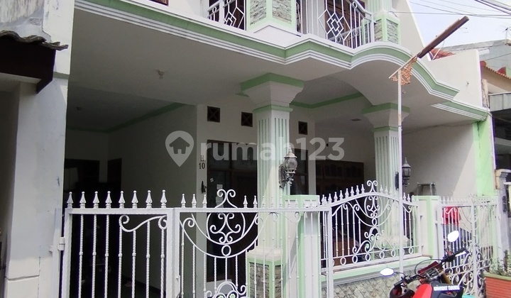 Rumah Mewah 2 Lantai Daerah Wiyung Surabaya 2