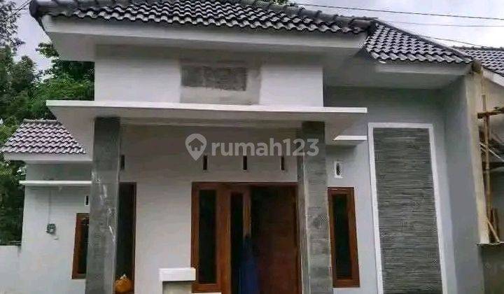 Dijual Cepat Rumah Murah 425 Jt Dekat Pasar Godean Sleman Dan Univ Mercubuana Jogja Shm Bisa Kpr & Gratis Bea Surat-Surat‼️

type Bangunan 50 M²
luas Tanah 115 M²
harga 425 Juta All In
shm  1