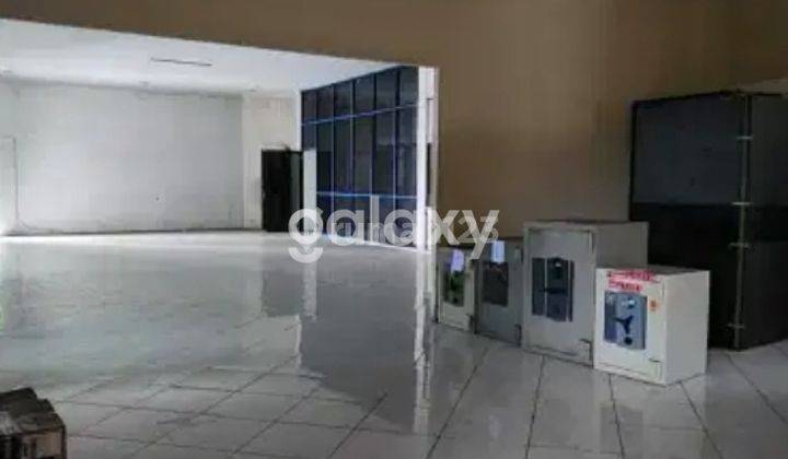 gedung usaha strategis Semarang Barat di jl siliwangi , dekat Bandara A Yani & Pelabuhan , pinggir Jalan raya. 2