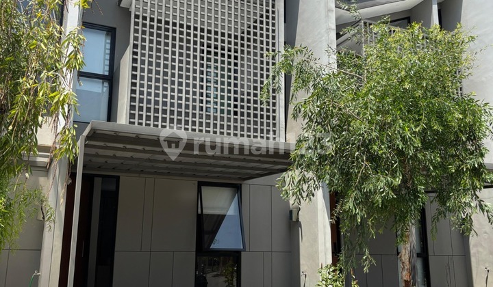 For Sale Grand Wisata Millennial Cluster House, Ready to Occupy 2 Floors, Fully Furnished, 100% Mortgage Available From Mall Living World. 2