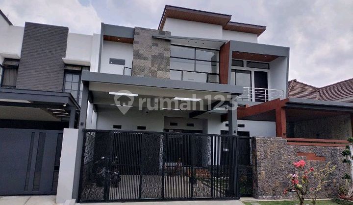 Rumah Mewah 2 Lantai Baru Gres Selesai Dibangun Des 2024