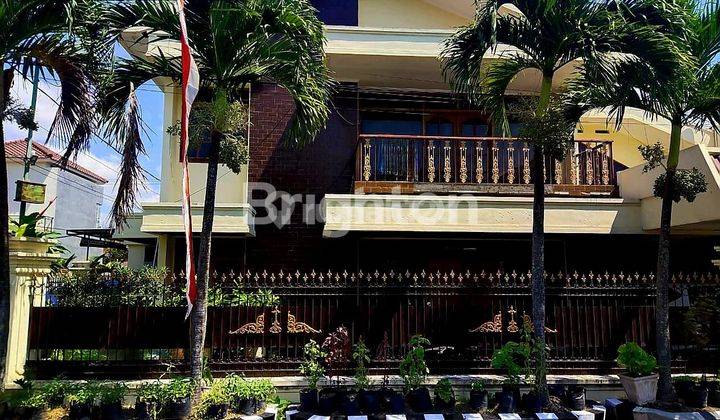 Rumah Hook Mewah 2 Lantai Di Tengah Kota Malang 1