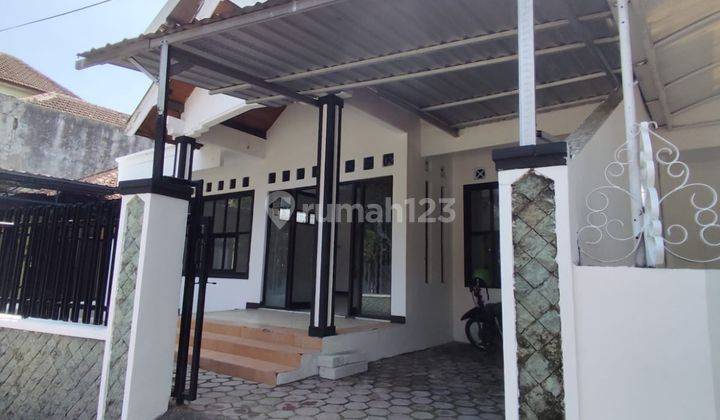 Rumah 2 Lantai Dekat Kampus Dan Siap Huni Cocok Untuk Usaha 1