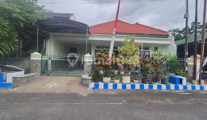 Rumah Cantik Terawat Daerah Blimbing Kota Malang