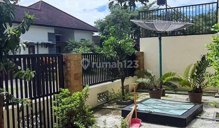 Rumah Besar 2 Lantai Dan Banyak Kamardi Graha Kencana 2