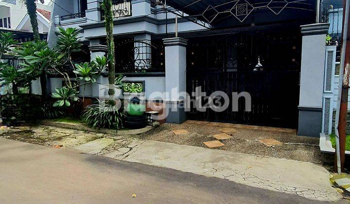 Rumah Bagus 2 Lantai di daerah BUNGA-BUNGA 1