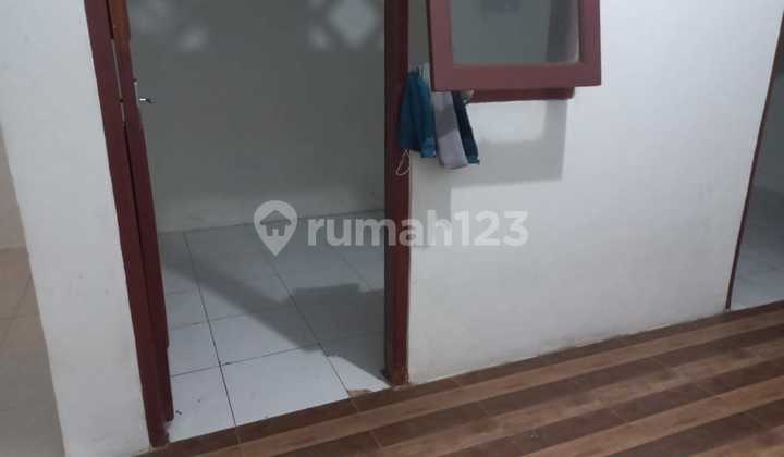 Kost Family Room3 Menit ke Stasiun Lenteng Agung Per Friendly Parkir Motor Kost Family Room3 Menit ke Stasiun Lenteng Agung Per Friendly Parkir Motor