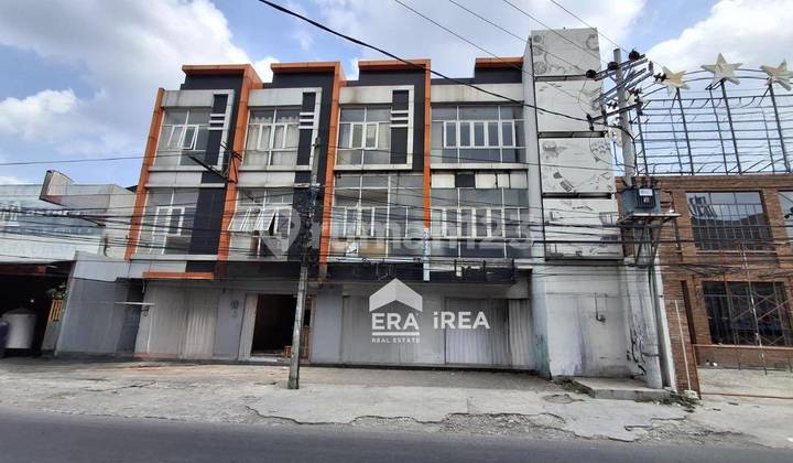 For Sale 3-Story Shophouse Near Janabara Campus in Bantul For Sale 3-Story Shophouse Near Janabara Campus in Bantul