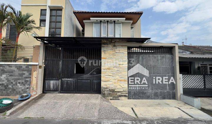 Dijual Rumah 2 Lantai Solo Baru 5 Kamar Tidur 1