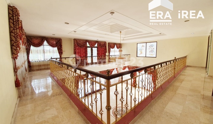 For Sale Luxury House in Solo Balapan Station Area 2