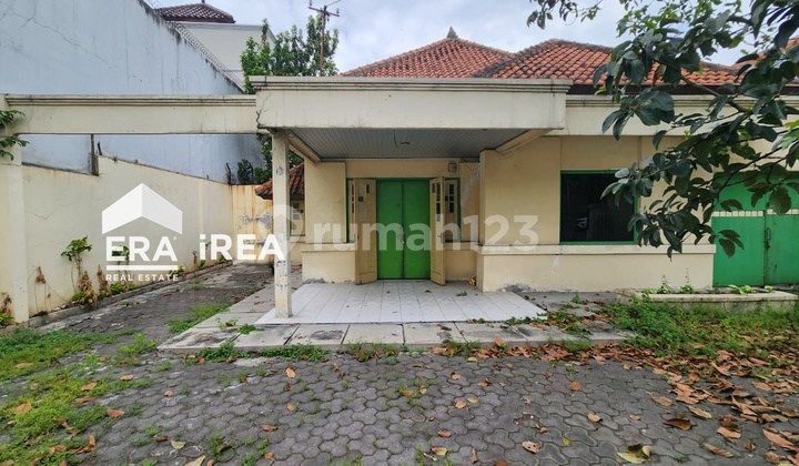 Nice House for Sale Near Balapan Station in Solo Manahan Nice House for Sale Near Balapan Station in Solo Manahan