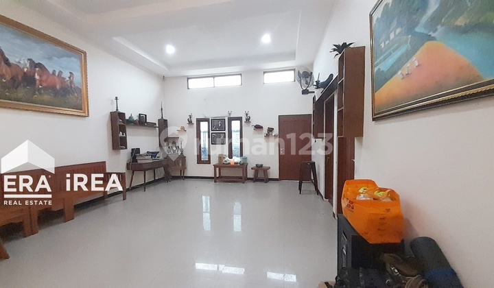 For Sale: 2-Story Shophouse in Gumpang, Suitable for Clinic