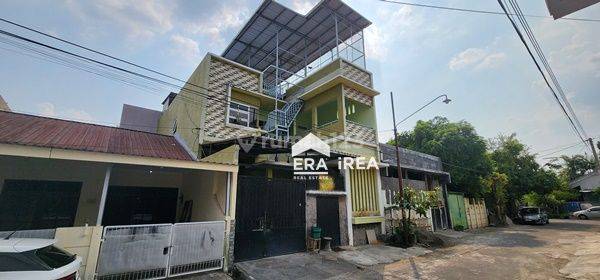 Rumah Dijual Di Solo Baru 3 Lantai Semi Furnish 1