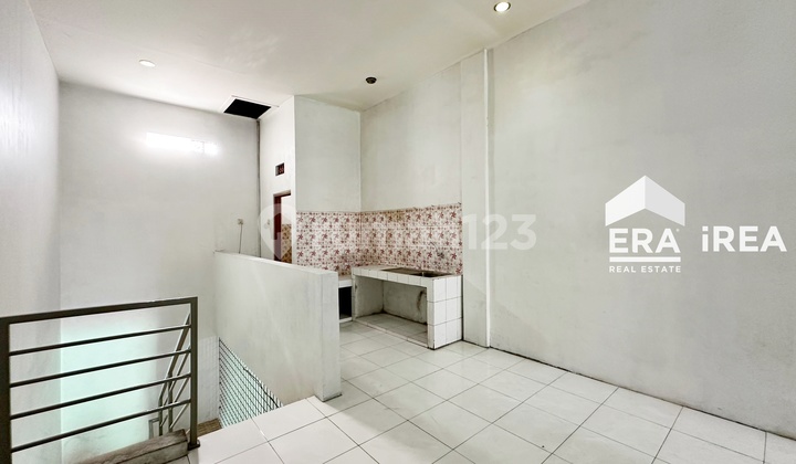 2-Story Shop House for Sale in Mojosongo Solo, Near UKH Campus