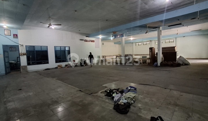 Affordable Shop House for Rent in Klaten City, Near Klatos Sun. Affordable Shop House for Rent in Klaten City, Near Klatos Sun.