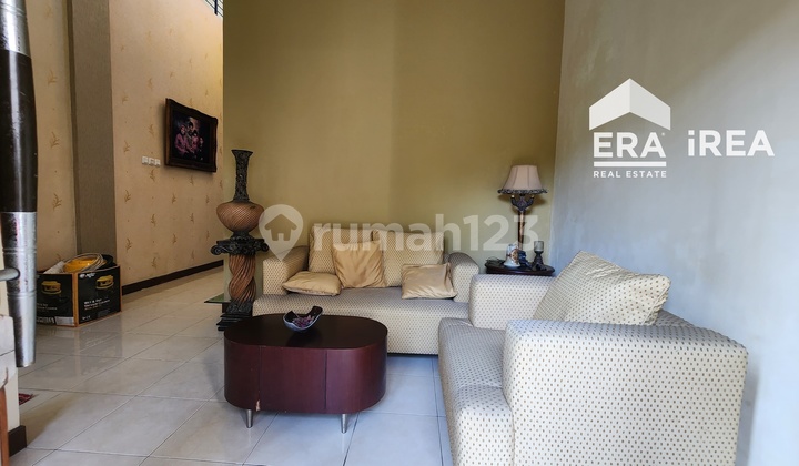 Jual Rumah Mewah 2 Lantai di Solo Kota Laweyan 2