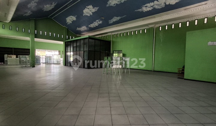 Warehouse & Business Space for Rent / Sold Cheaply on Jl. Solo - Jogja