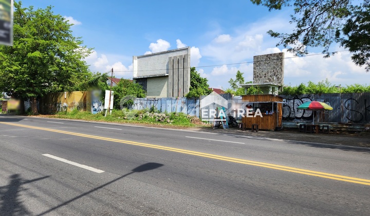 Strategic Land for Rent in West Solo, Jl. Adi Sucipto, Colomadu. Strategic Land for Rent in West Solo, Jl. Adi Sucipto, Colomadu.