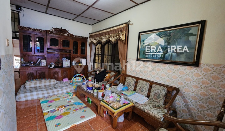 For Sale: Boarding House in Solo City Near Solo Square