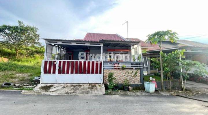 Rumah minimalis modern dekat RS HERMINA 1