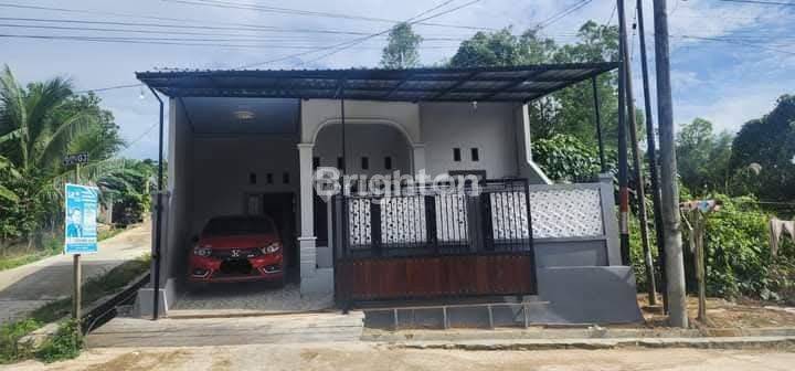 Rumah baru dekat SMA 11 sambutan 1