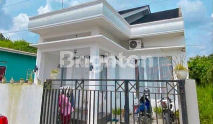 Rumah modern minimalis dekat RS HERMINA 1