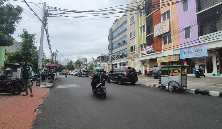 35-Room Boarding House Fully Furnished & Electronics in Grogol