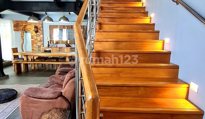 Independent Building Villa Bali Taste with Open Space Concept in Foresta 2