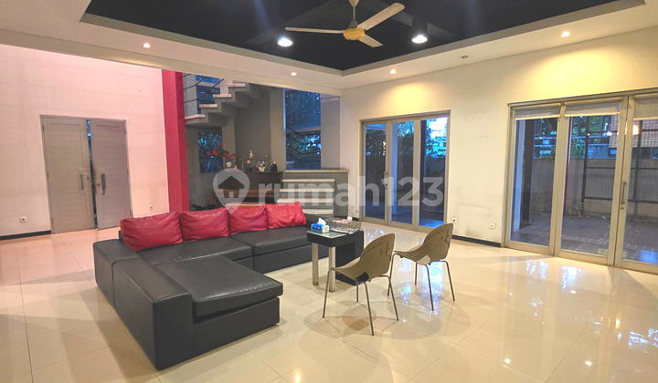 Dijual Cepat Rumah Astetik di BSD City Tangsel 1