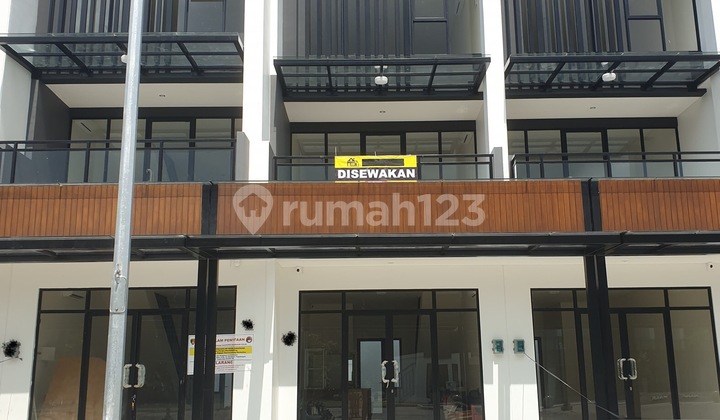 FOR RENT: HAMPTON BOULEVARD SHOPHOUSE IN GADING SERPONG FOR RENT: HAMPTON BOULEVARD SHOPHOUSE IN GADING SERPONG