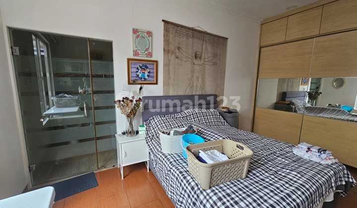 Luxury Comfortable House with 24-Hour Security in Alam Sutera