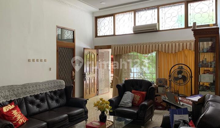 DIJUAL  Rumah Mewah Di MENTENG JAKARTA PUSAT
