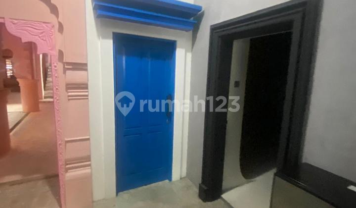 For Sale Spacious House in Kebayoran Baru, South Jakarta 2