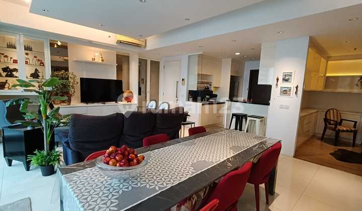 Furnished Luxury Strategic Apartment in West Jakarta 2