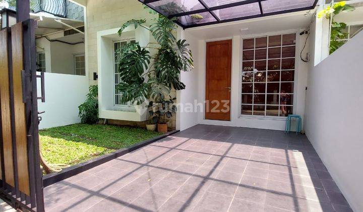 Rumah Furnished Cantik Row Jalan Luas Di Nusa Loka Bsd 2