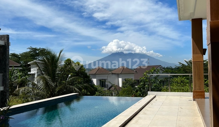 Rumah Mewah Nuansa Villa Furnish SHM Private Pool View Gunung Sentul City, Bogor