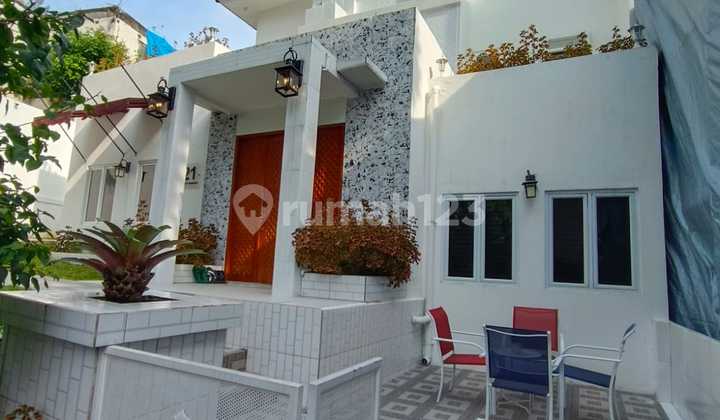 Modern House Best Interior Furnish SHM Private Pool Sentul City, Bogor 2