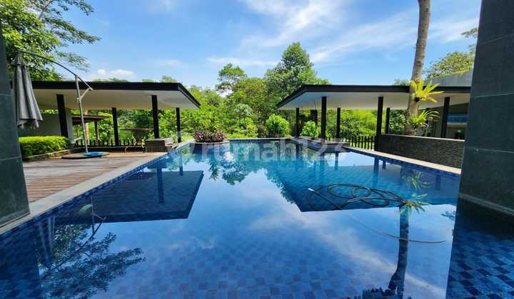 Rumah Mewah Hook Furnish Private Pool Lift Shm Dekat Aeon Mall Sentul City, Bogor