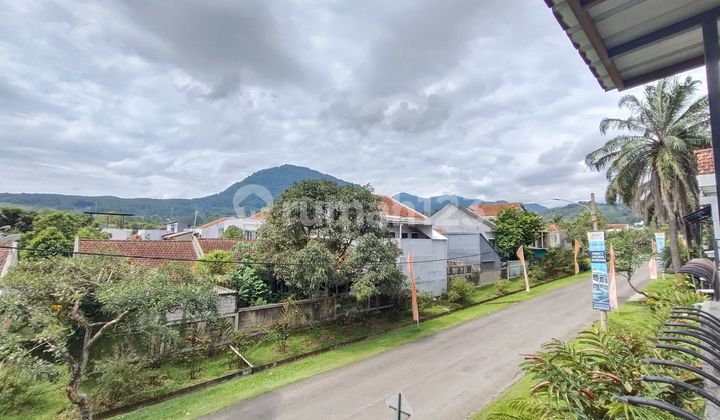 Minimalist Furnished House with Mezzanine Mountain View Sentul City, Bogor Minimalist Furnished House with Mezzanine Mountain View Sentul City, Bogor
