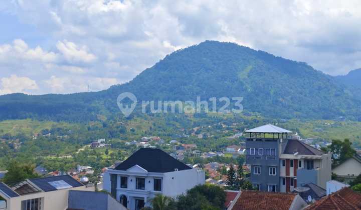Rumah SHM Siap Huni 3 Lantai Rooftop Best View Pegunungan Sentul City, Bogor Rumah SHM Siap Huni 3 Lantai Rooftop Best View Pegunungan Sentul City, Bogor