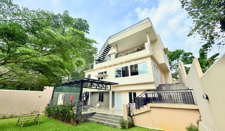 Rumah Modern Shm Backyard Luas Shm Ada Studio Gym View Gunung Sentul City, Bogor