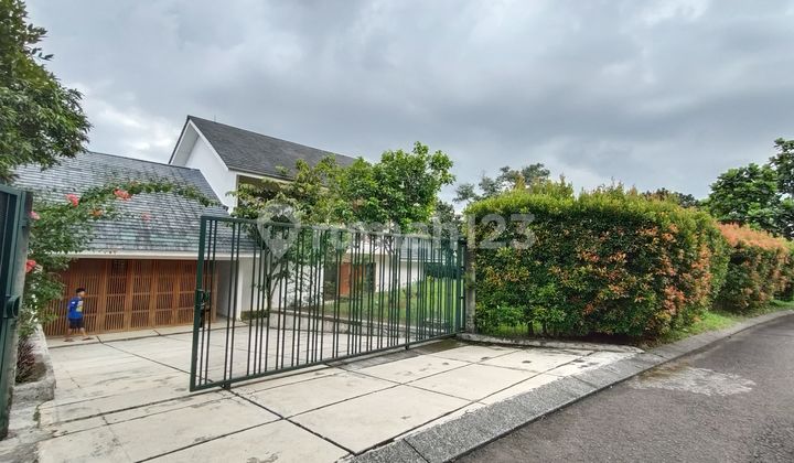 Rumah Dengan Backyard Luas Lokasi Sejuk Sentul City, Bogor