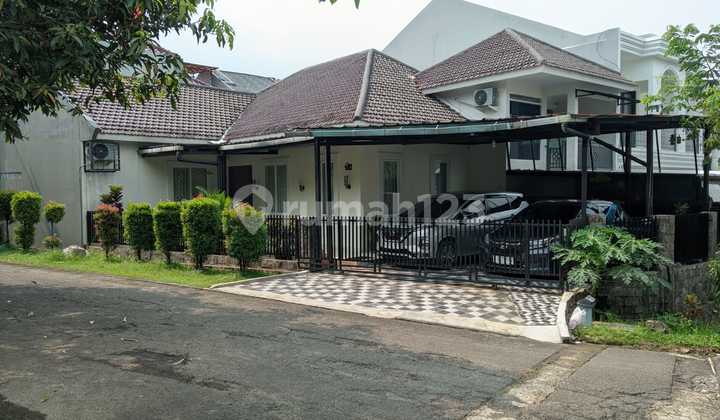 Minimalist Hook House Fully Furnished SHM Mountain View Sentul City, Bogor