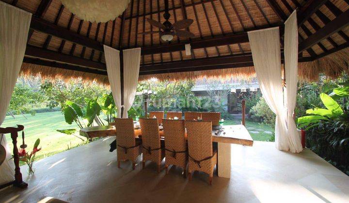 Villa Bagus 640m SHM Jl. Padang Galak, Kesiman Petilan Denpasar Timur, Bali 80237 RIVERSIDE Tropical Villa  2