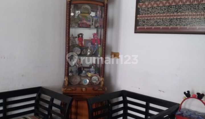 House in Simpay Asih Complex Near SMA N 24, Eligible for Mortgage with SHM. 2