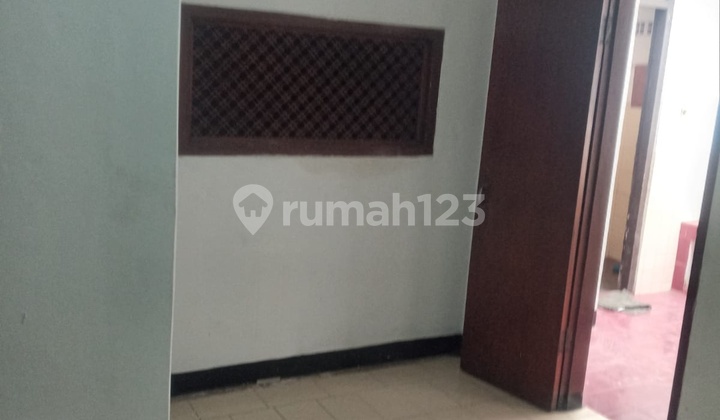 Rumah di Jl.atletik Arcamanik Buat Kantor Tinggal 1.5 Lt 2